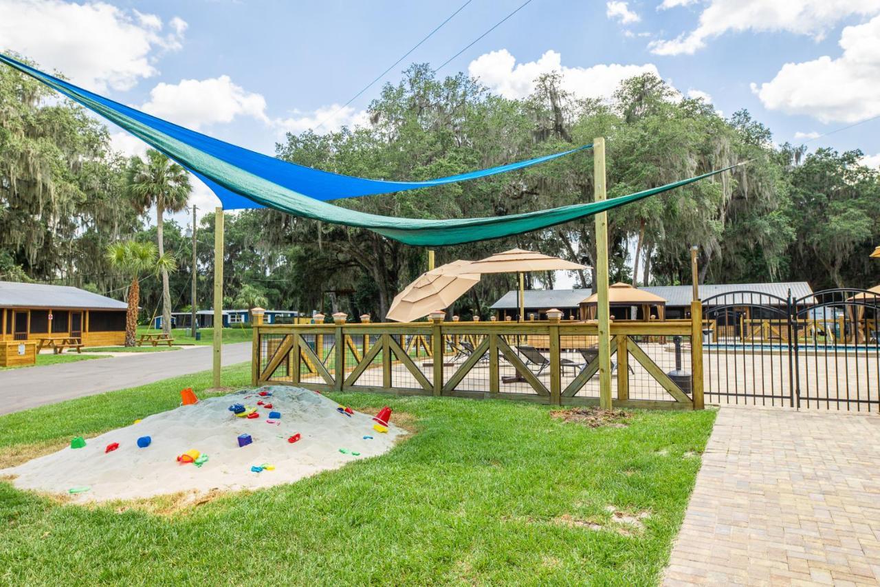 Idlewild Lodge And Rv Park Lake Panasoffkee 外观 照片