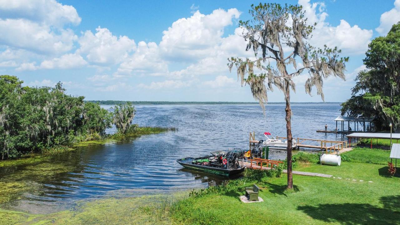 Idlewild Lodge And Rv Park Lake Panasoffkee 外观 照片