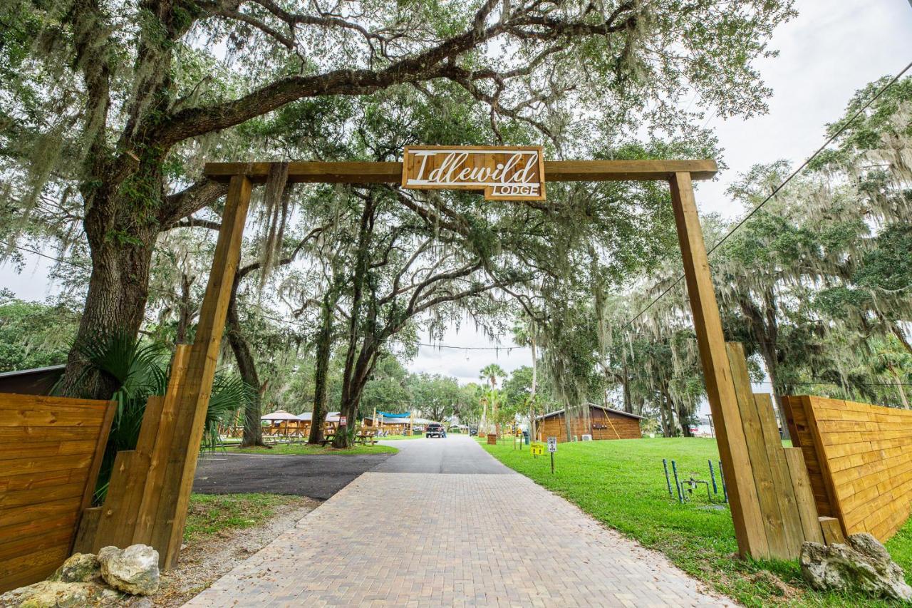 Idlewild Lodge And Rv Park Lake Panasoffkee 外观 照片