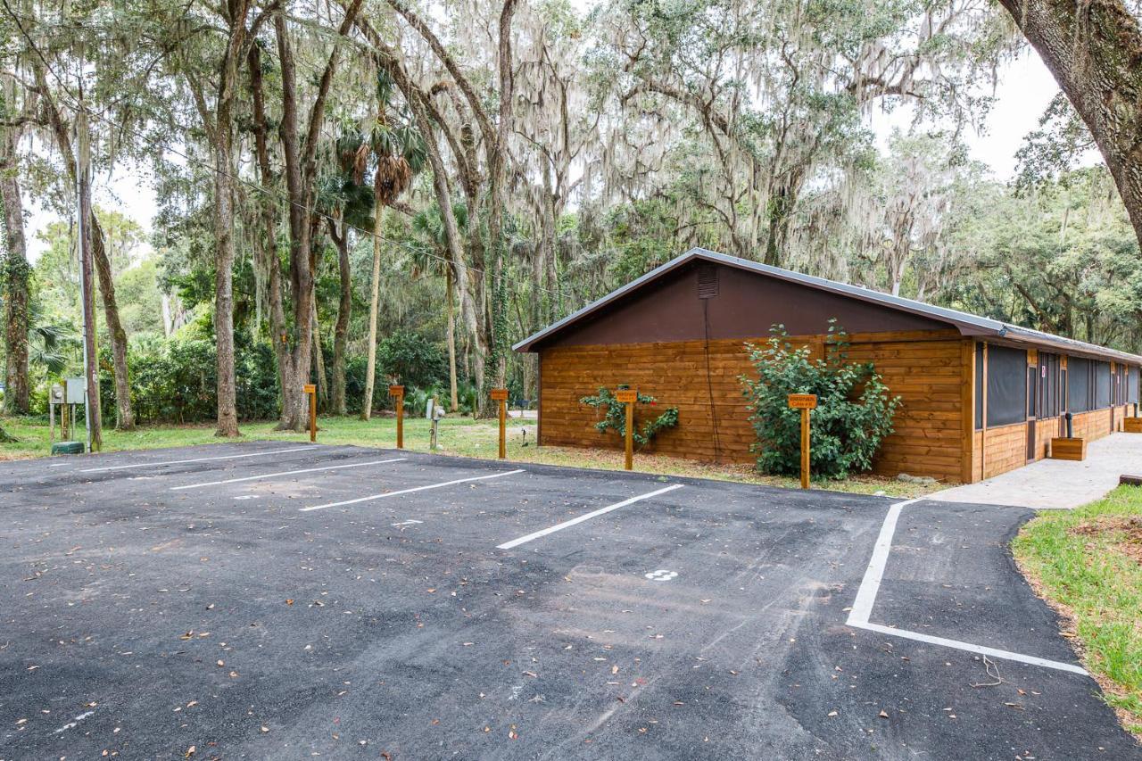 Idlewild Lodge And Rv Park Lake Panasoffkee 外观 照片