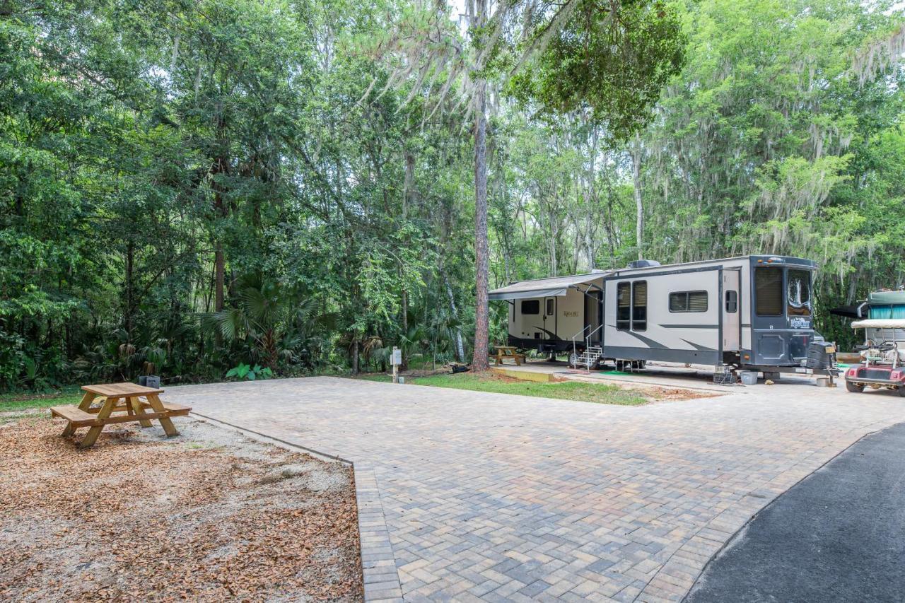 Idlewild Lodge And Rv Park Lake Panasoffkee 外观 照片